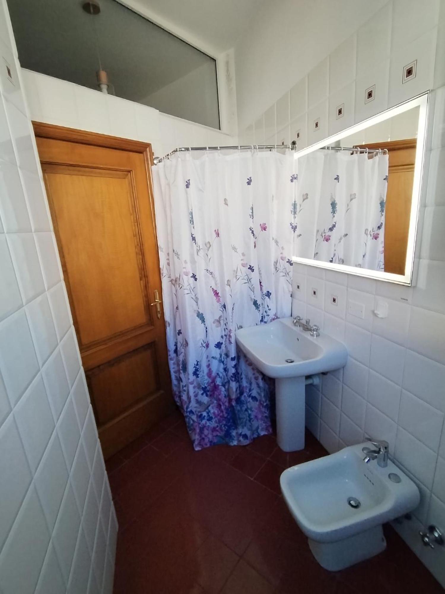 Prato Barone A Apartment Florence
